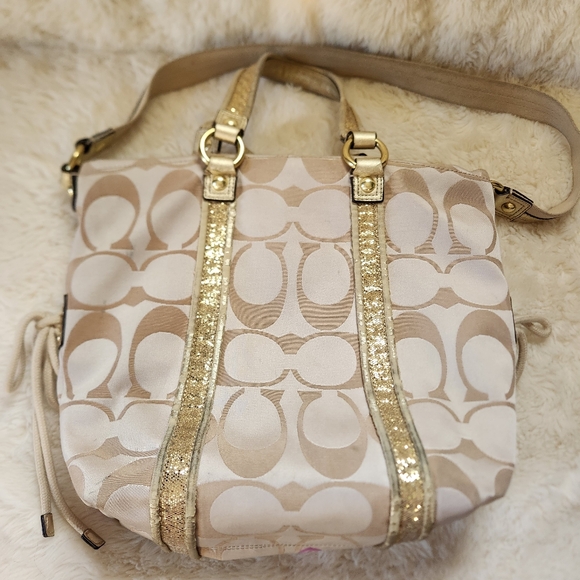 Coach Poppy Daisy Appliqué Signature Glam Limited Edition Tote Bag - Picture 3 of 12